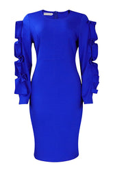 Knielanges, schwarzes, langärmliges, figurbetontes Kleid